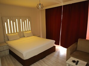 Classic Room | In-room safe, laptop workspace, soundproofing, free WiFi - premium hotel (Afyonkarahisar)