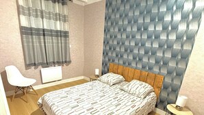 Room - Apartment Le Rétro (2 Bedrooms) (Saint-Laurent-sur-Saône)