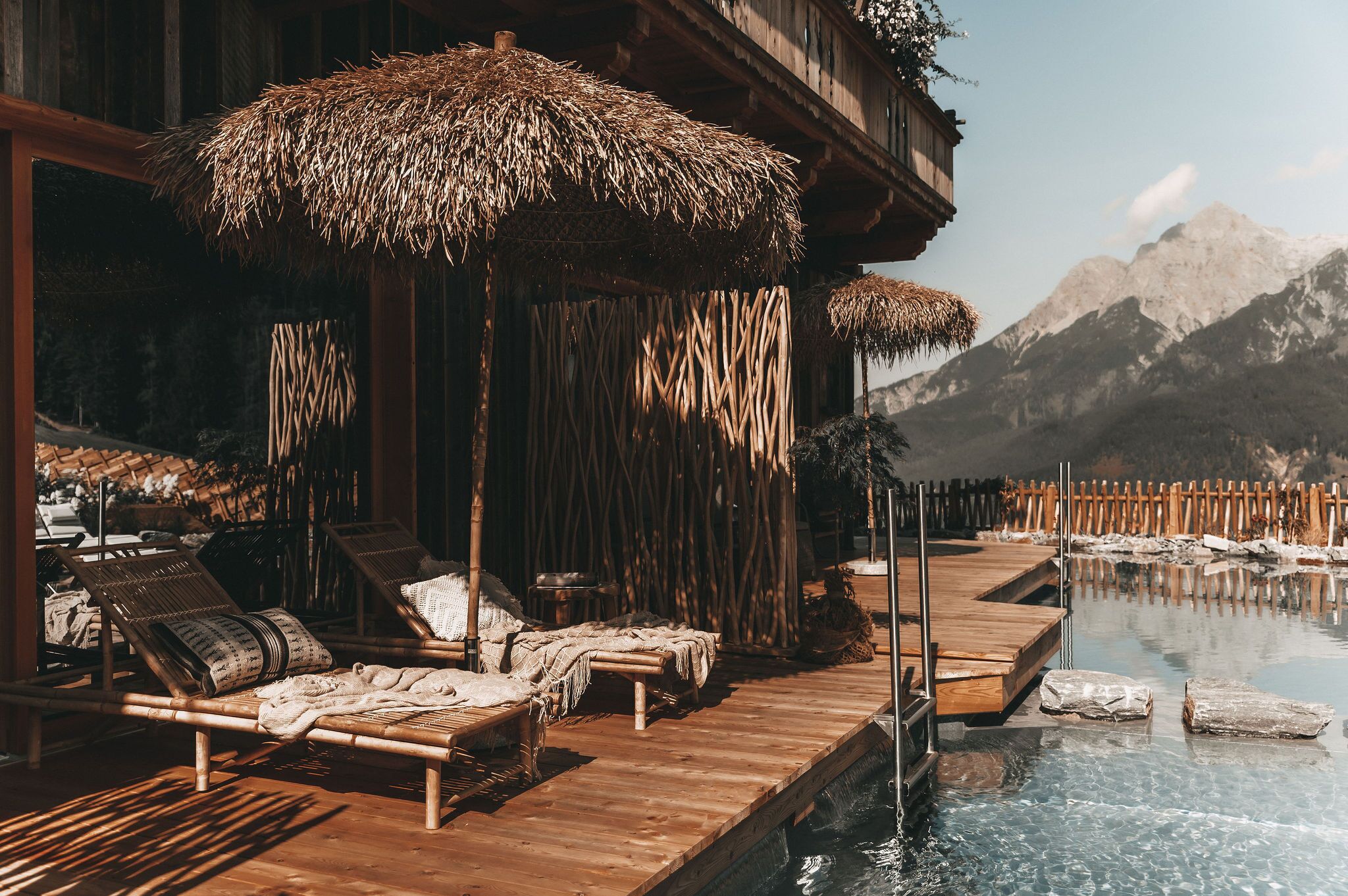 Körperbehandlungen, Maniküre und Pediküre, Massageanwendungen