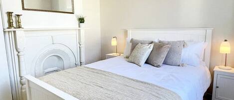 1 bedroom, iron/ironing board, travel cot, free WiFi