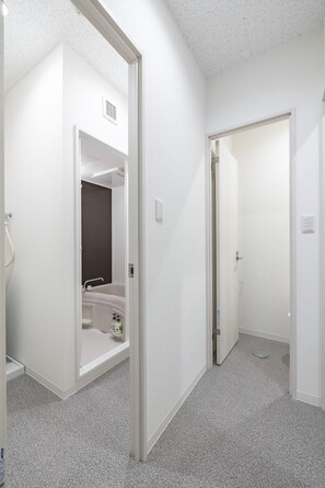 Interior - 60 sqm suite  2 bedrooms  1 minute from Samezu Station 9 minutes from Oimachi Station 21 minutes / Shinagawa-ku Tokyo (Shinagawa-ku)