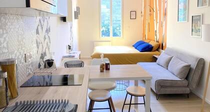 Cocon moderne au cĆur de Rochefort - Studio Ă©lĂ©gant pour un sĂ©jour inoubliable