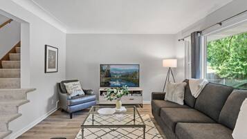Smart TV, fireplace, ping pong, offices