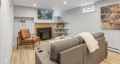 6BR Home w public Lake Access 1.8miles 2 DT Wayzata, enjoy the lake year round!