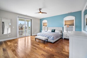 4 Schlafzimmer, Schreibtisch, Bügeleisen/Bügelbrett, kostenloses WLAN