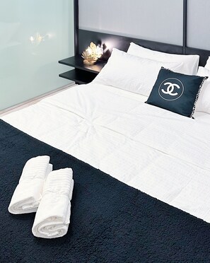 1 habitación y ropa de cama 