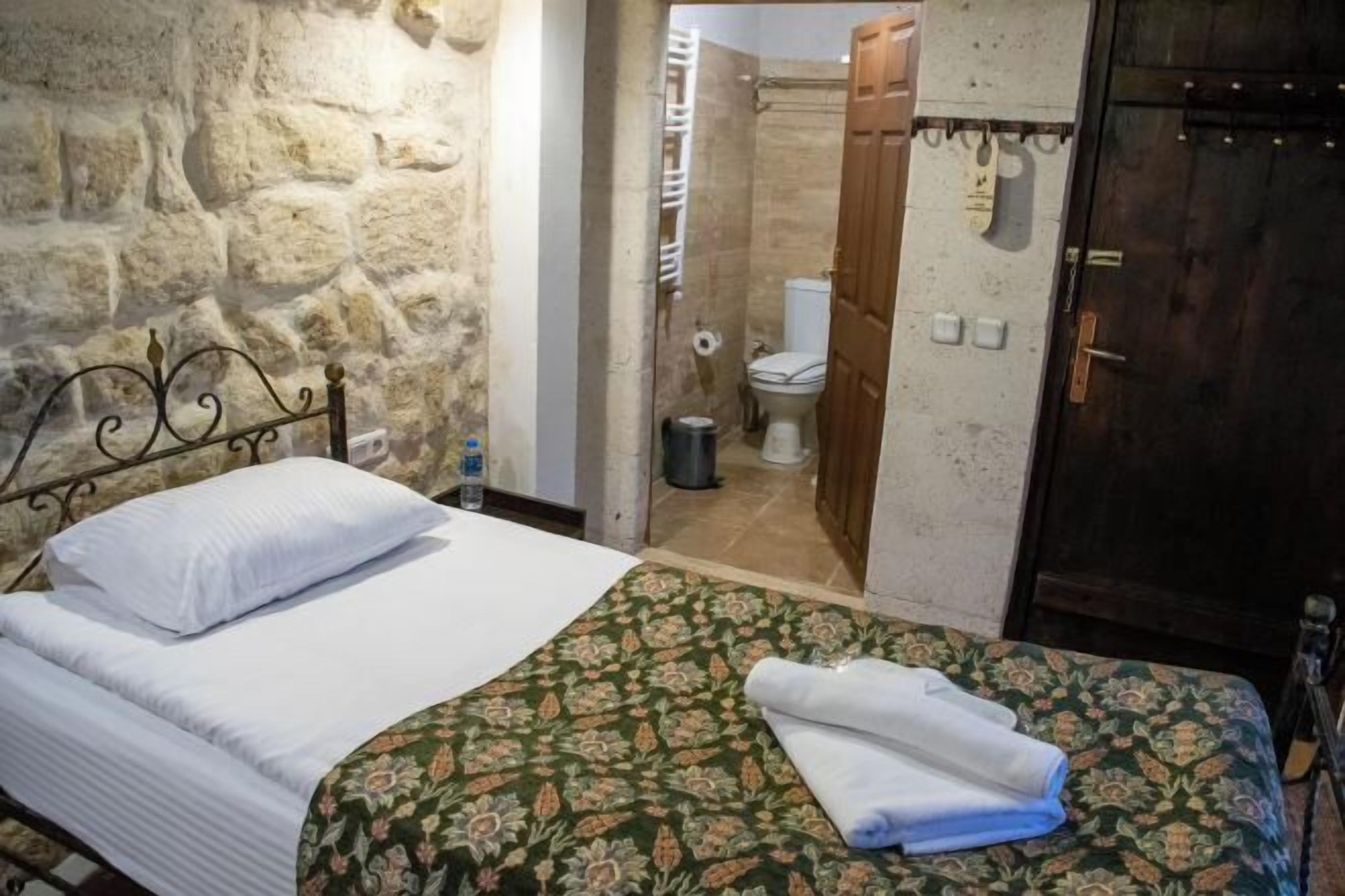 Egyptian cotton sheets, premium bedding, down comforters