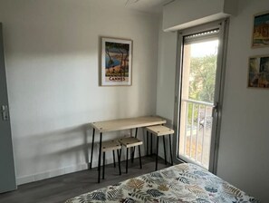 1 chambre, Wi-Fi gratuit, draps fournis