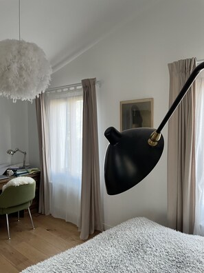 4 chambres, bureau, Wi-Fi gratuit, draps fournis