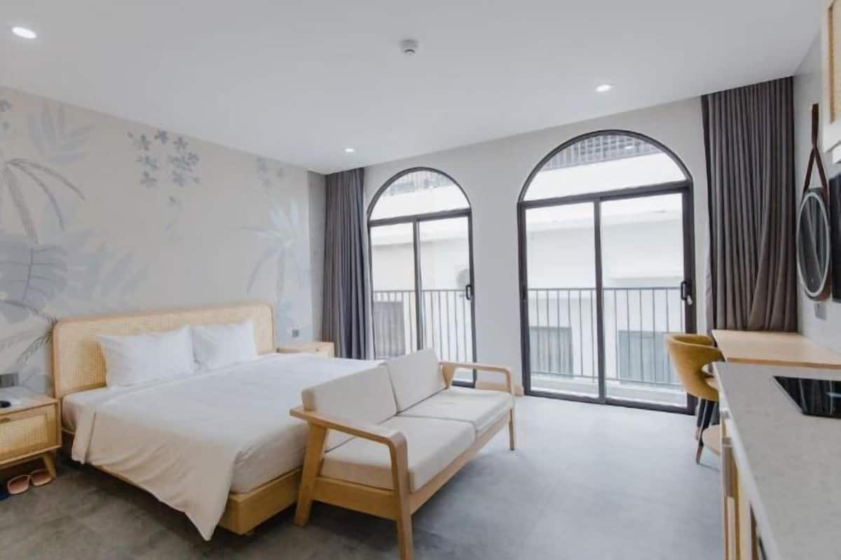 Surmatelas, minibar, bureau, espace de travail pour ordinateur portable