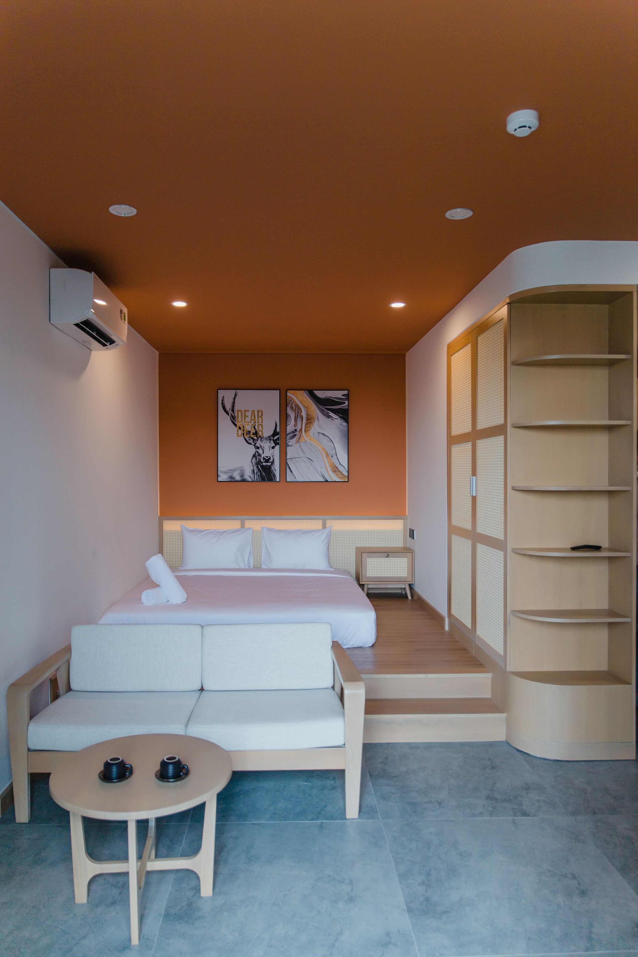 Studio Kota | Bantalan ekstra lembut, minibar, dan meja kerja