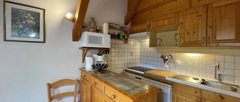 Oven, dishwasher, toaster