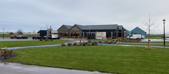 Family-friendly Caravans With On-site Pool and Entertainment