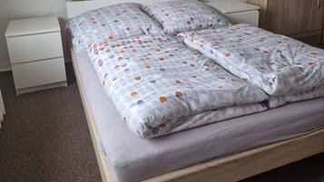 2 Schlafzimmer, Bügeleisen/Bügelbrett, WLAN, Bettwäsche