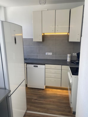 Fridge, microwave, oven, stovetop - Dreamlike living in the middle of Marktredwitz (Marktredwitz)