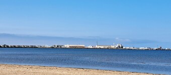 Charming 1-bed Apartment in Troon