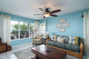 TV - Fenimore Mill 5A - Open Gulf View, Pool & Hot Tub! (Cedar Key)