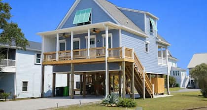 Escape to the perfect family summer retreat!