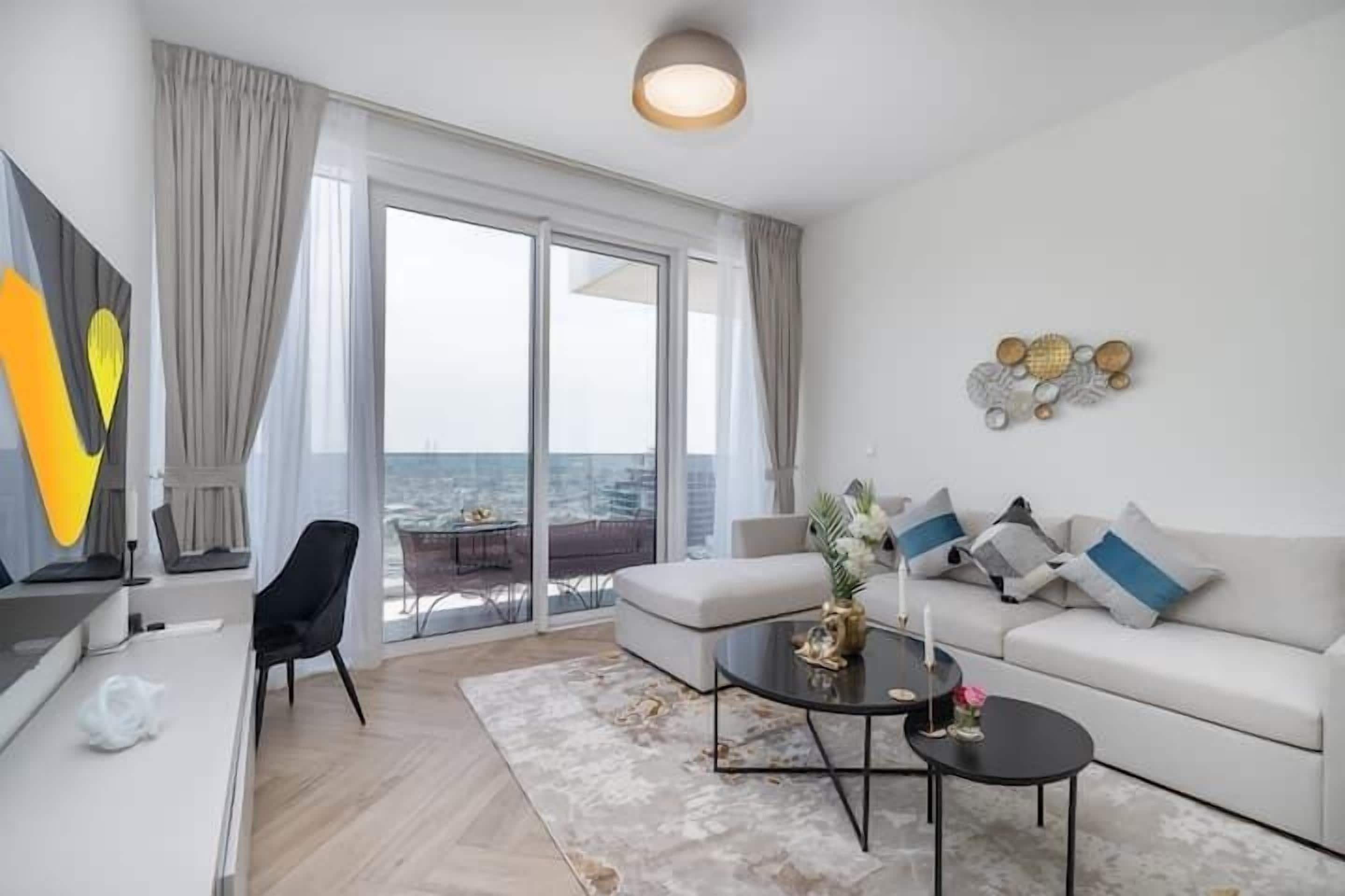 Family Apartment | City view