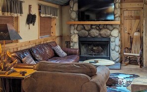 TV, peis og kontorer