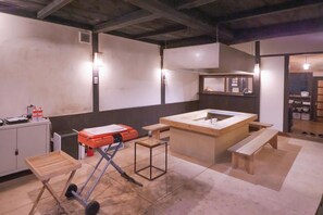 家庭独立别墅 | 1 多间卧室、免费 WiFi、床单