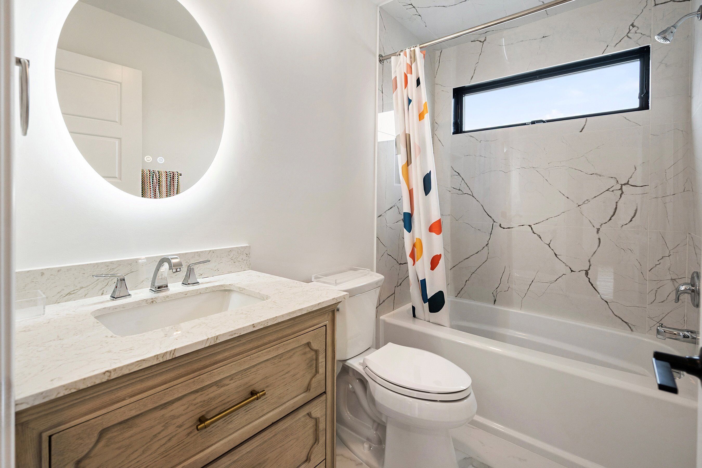 Bathroom 2 Shower / Tub