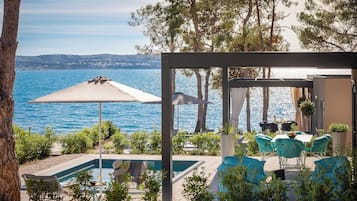 Luxury Holiday Home with pool | Terrace/patio