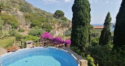 Villa Cipresso, *Free Parking*, Giglio Island