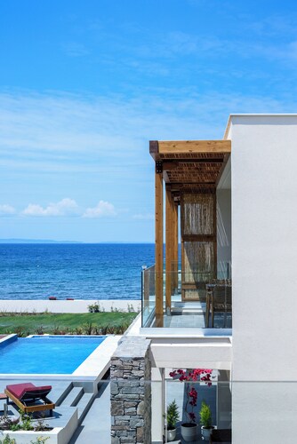 Amyntas Seafront Hotel - Adults Only