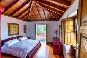 Wi-fi (inkludert) og sengetøy