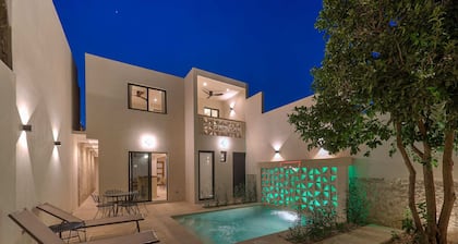 Casa Cigno in Merida Centro with Sunny Pool & Private Garage!