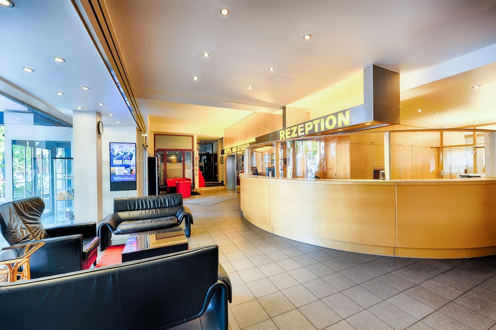 enjoy Hotel am Studio