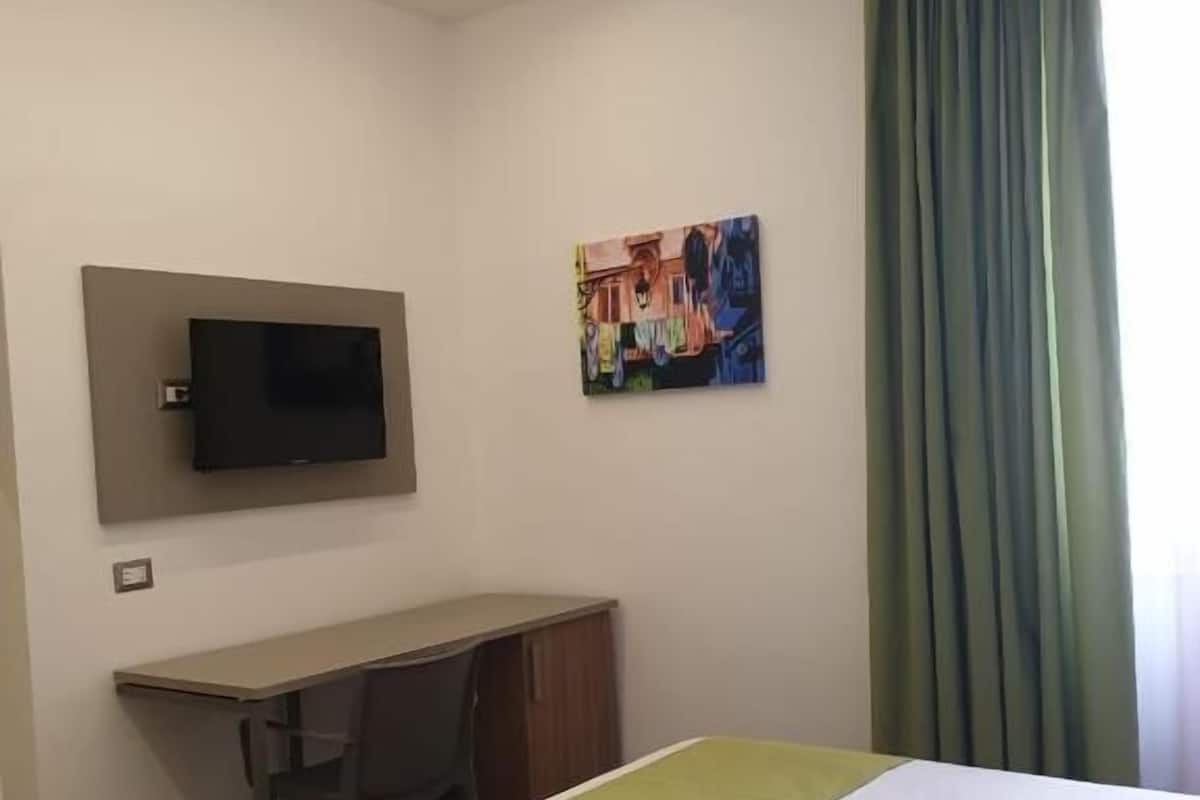 Camera Tradizionale 505 | Soundproofing, WiFi (free)