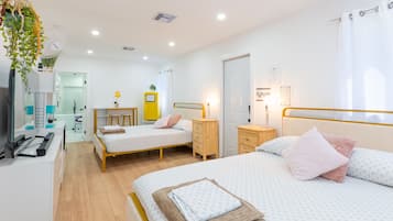 1 soverom, strykejern/-brett, wi-fi (inkludert) og sengetøy