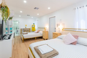 1 bedroom, iron/ironing board, free WiFi, bed sheets