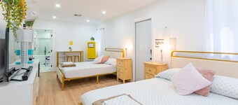 Miami luxury | 1BA | 2 Queen Beds |