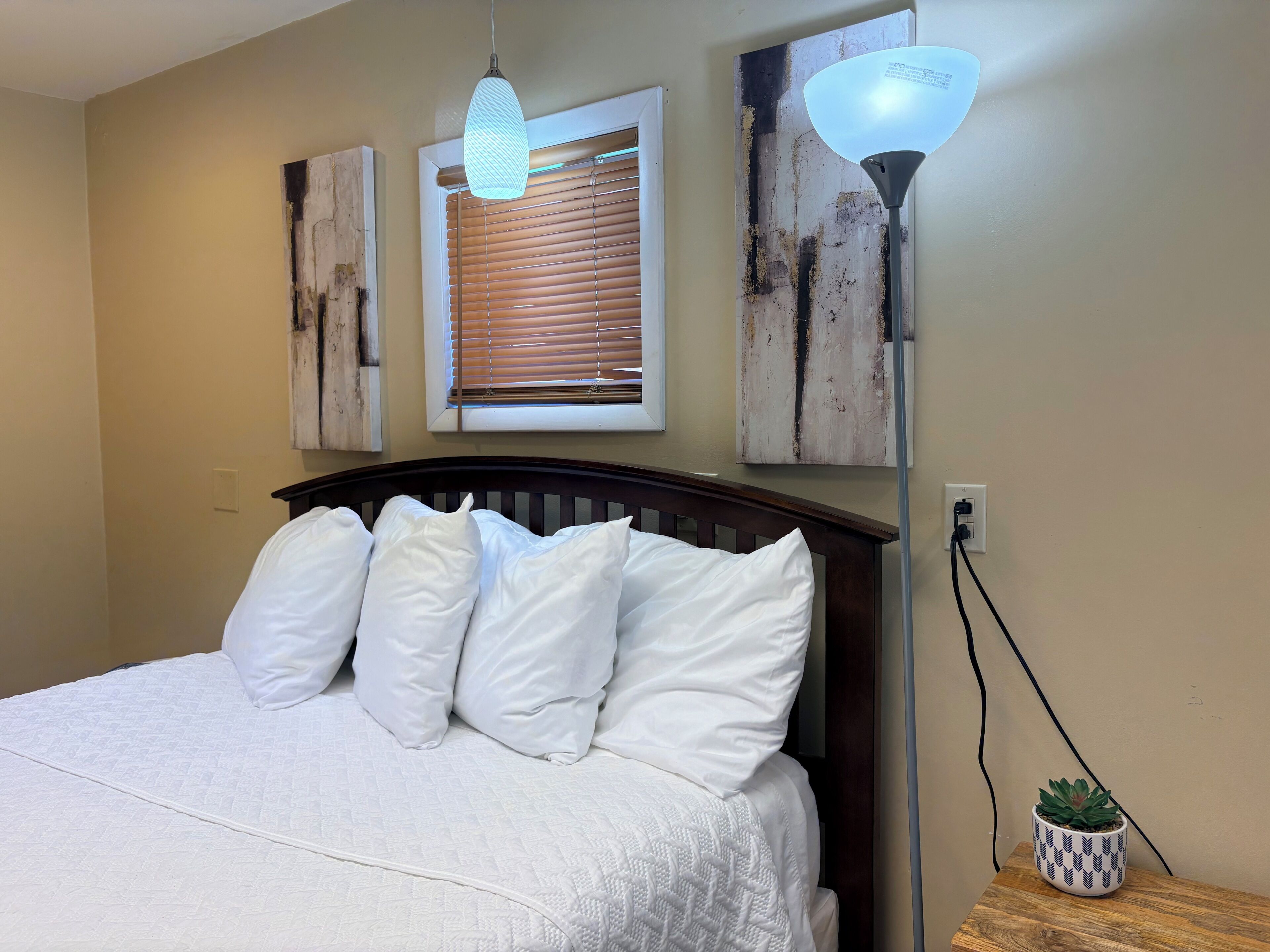 1 quarto, Wi-Fi de cortesia, roupa de cama