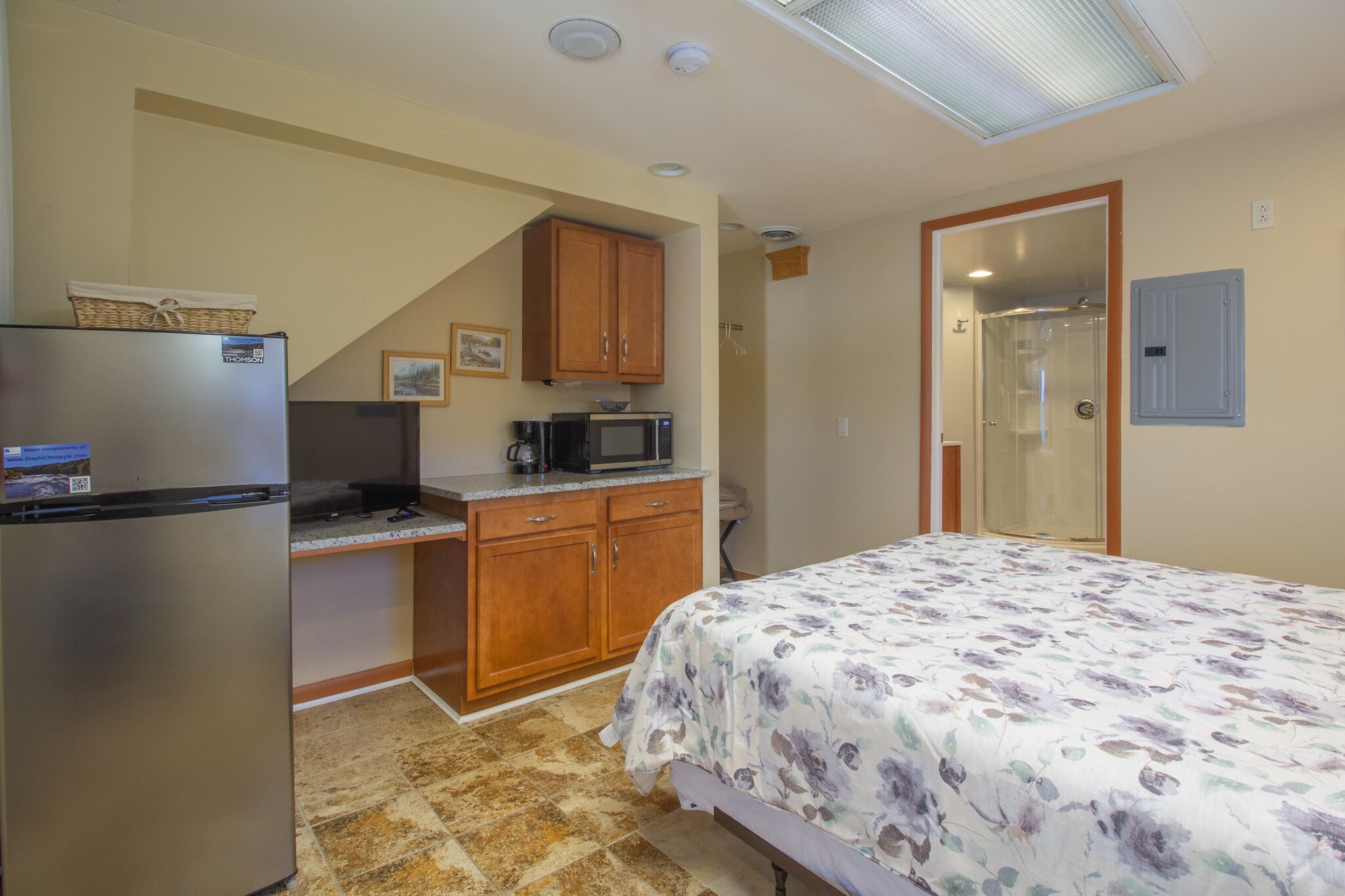 1 quarto, Wi-Fi de cortesia, roupa de cama