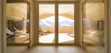 Salas de tratamiento para parejas, un sauna, baño turco