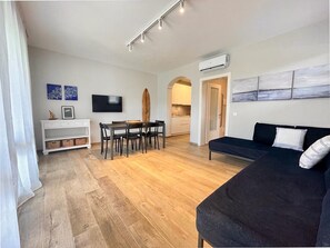 Villa, 2 Bedrooms, Patio, Garden View | Living room