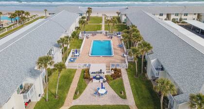 Coastal Getaway Steps from Non-Driving Beach!