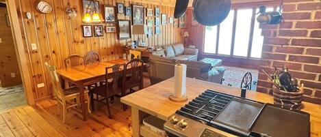 Villa, 4 soverom | Eget kjøkken | Ovn og kaffetrakter/tekoker