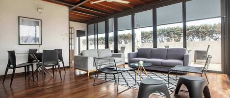 Televisio, työhuone