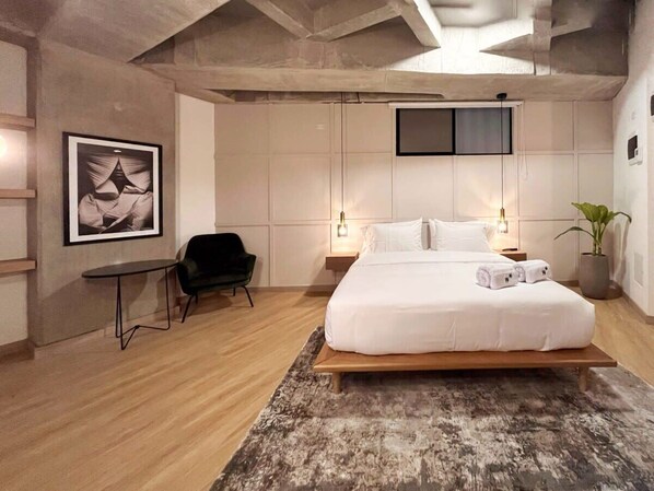 1 makuuhuone, silitysrauta/-lauta, vuodevaatteet