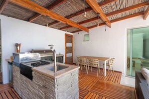 Outdoor dining - w* | Luxury 4BR w/ Private Pool in Morros Epic (Cartagena de Indias)