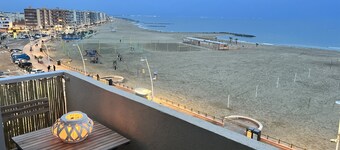 "Le Grand Bleu" Apartment Exceptional View 270° 1st Sea Line in village