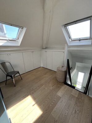 Interior - Duplex Republique Canal Saint Martin (Paris)