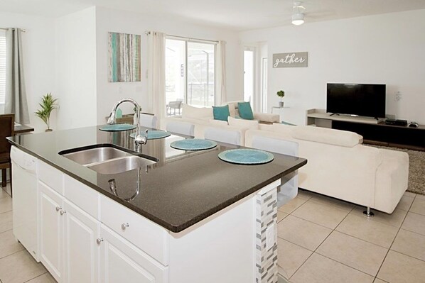 Casa, 6 habitaciones | Cocina privada