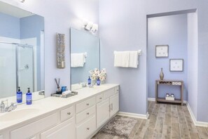 Apartment, 3 Schlafzimmer | Badezimmer | Kostenlose Toilettenartikel, Haartrockner, Handtücher