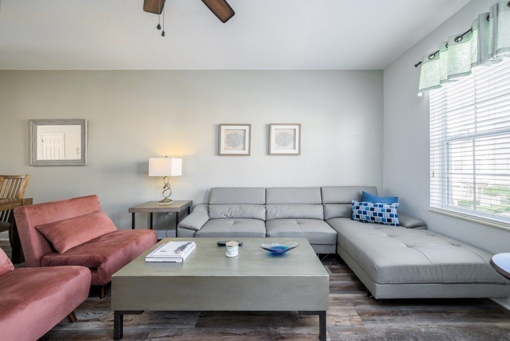 Townhome, 3 Bedrooms | Living area